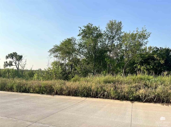 Property Photo: 4884 Nature Avenue KS 66502