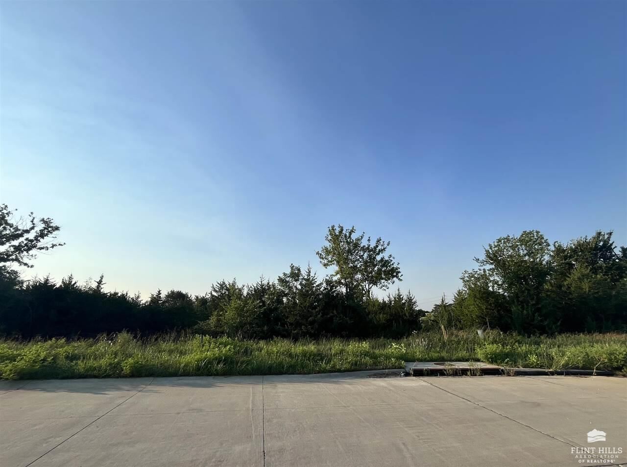 Property Photo: 4860 Nature Avenue KS 66502
