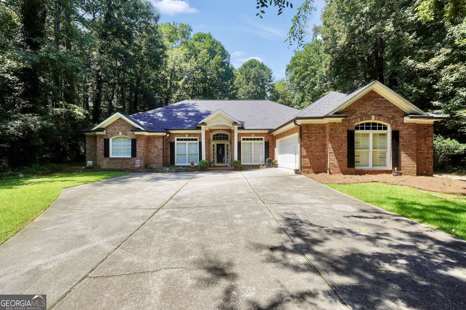 Property Photo:  2434 Creekside Trace  GA 30236 