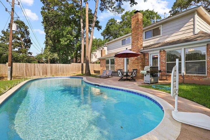 Property Photo:  11711 Park Creek Drive  TX 77070 