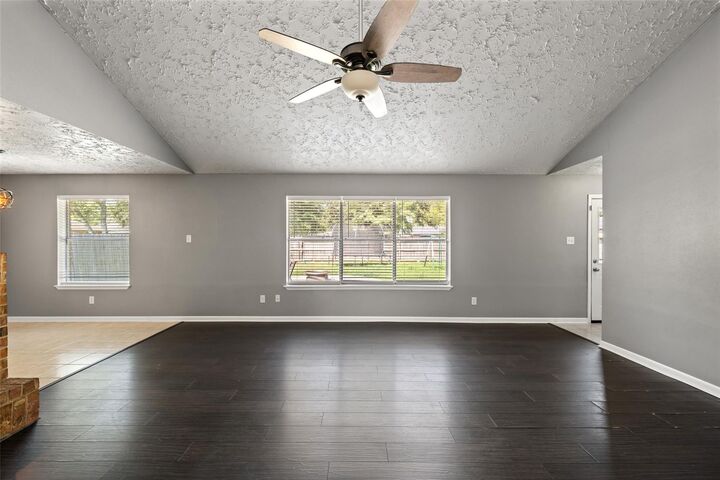 Property Photo:  318 Bayridge Drive  TX 77573 