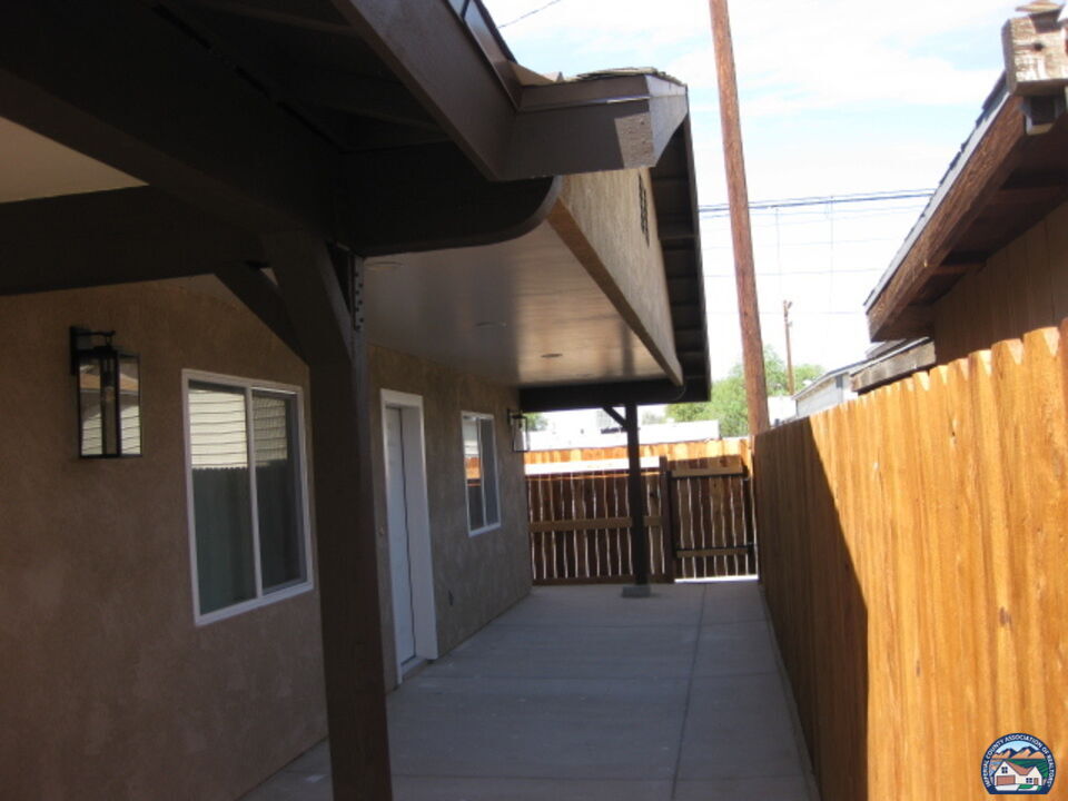 Property Photo:  311 S E 103  CA 92251 