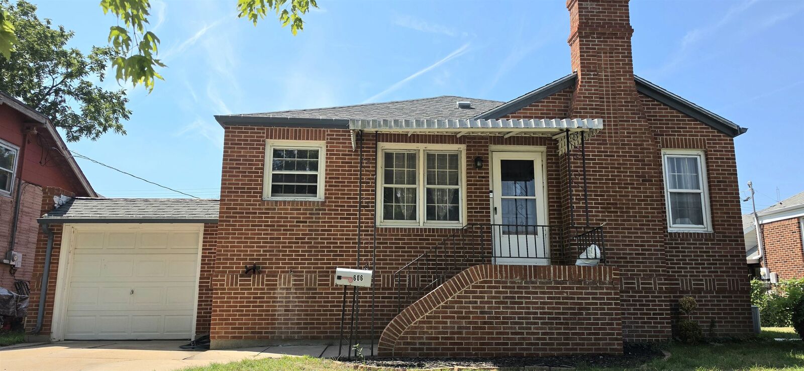 Property Photo:  606 S Vine  NE 69101 
