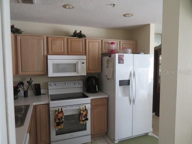 Property Photo:  1188 N Fairway Drive 1188  FL 32712 