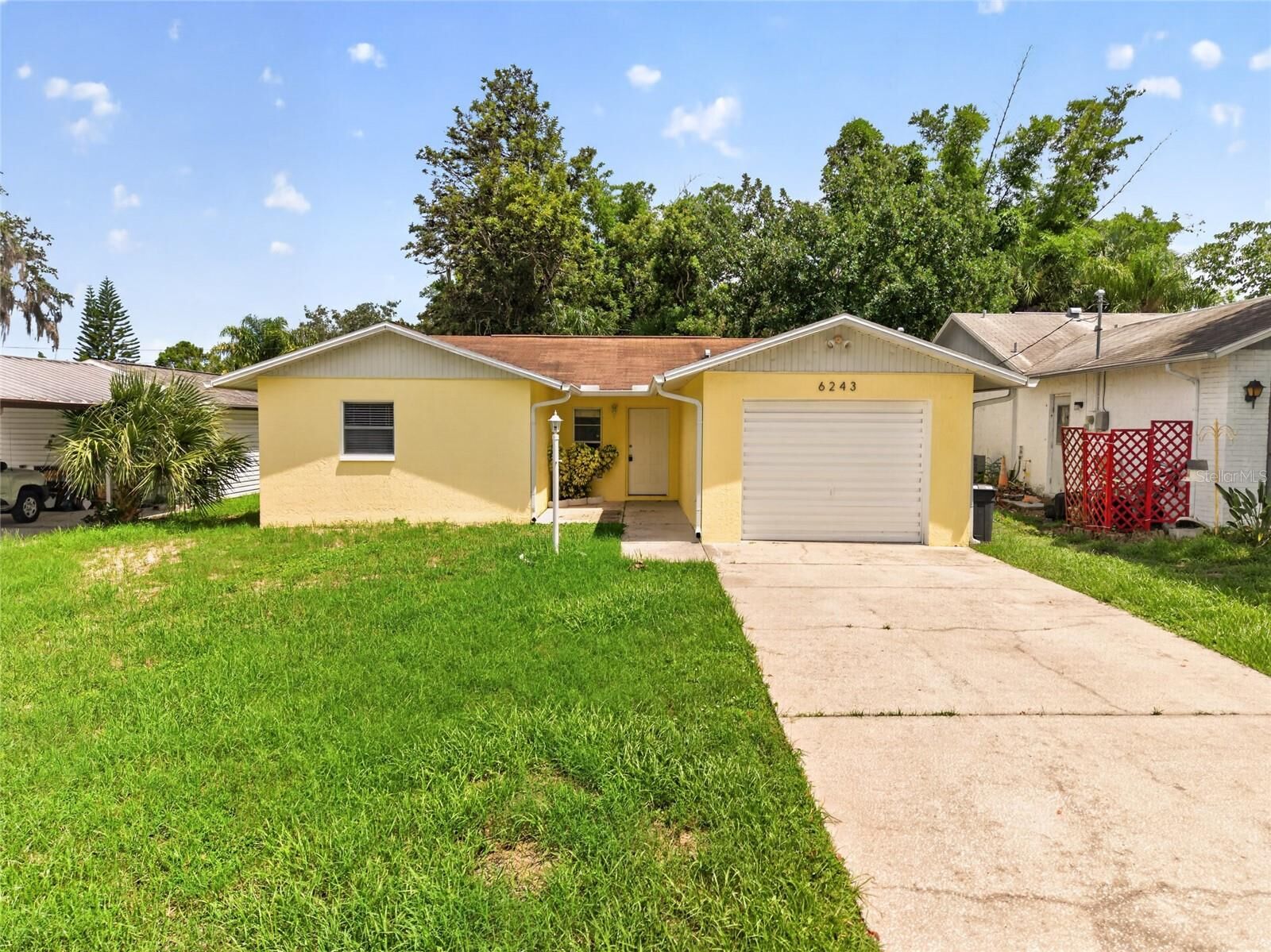 Property Photo:  6243 Florida Avenue  FL 34653 