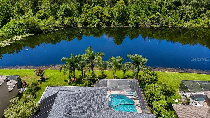 Property Photo:  1637 Abyss Drive  FL 33556 
