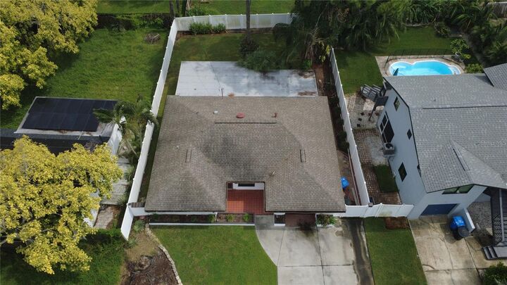 Property Photo:  1842 Oregon Avenue NE  FL 33703 