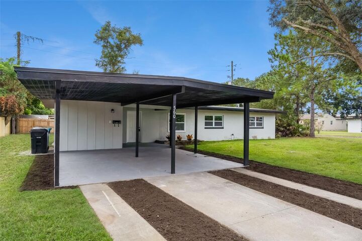 Property Photo:  560 N Tampa Avenue  FL 32805 