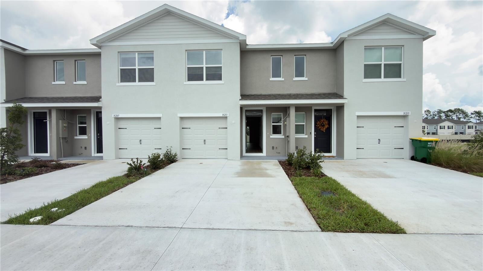 Property Photo: 31211 Midnight Sun Way FL 33545