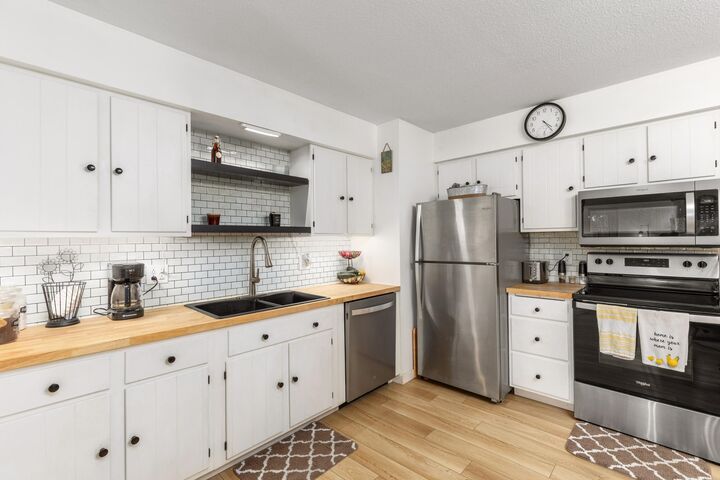 Property Photo:  20600 Ross Parkway  MI 49307 