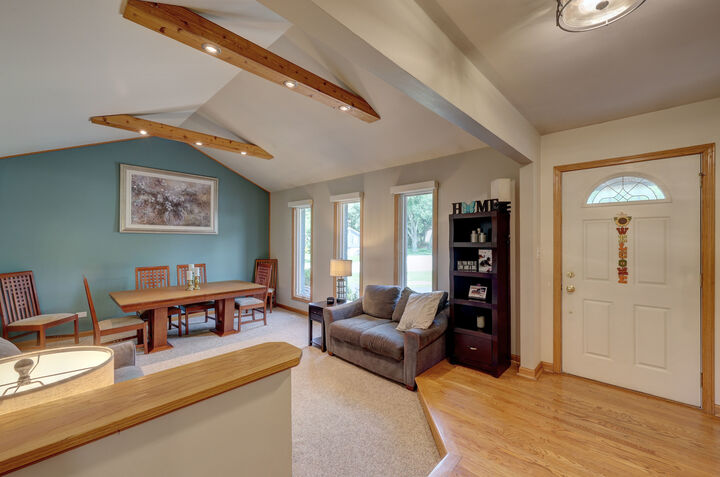 Property Photo:  27W719 Sycamore Street  IL 60185 
