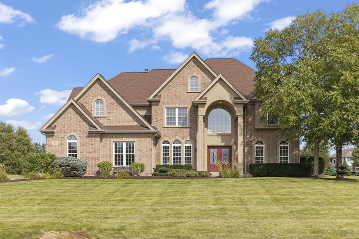 Property Photo: 5320 Goldenrod Drive IL 60543