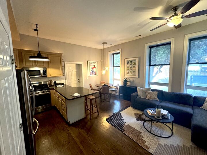Property Photo:  1344 N North Park Avenue 1  IL 60610 