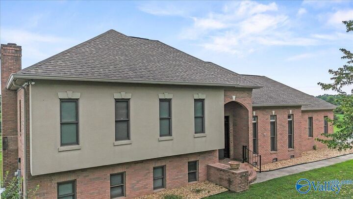 Property Photo:  589 Cobb Road  AL 35016 