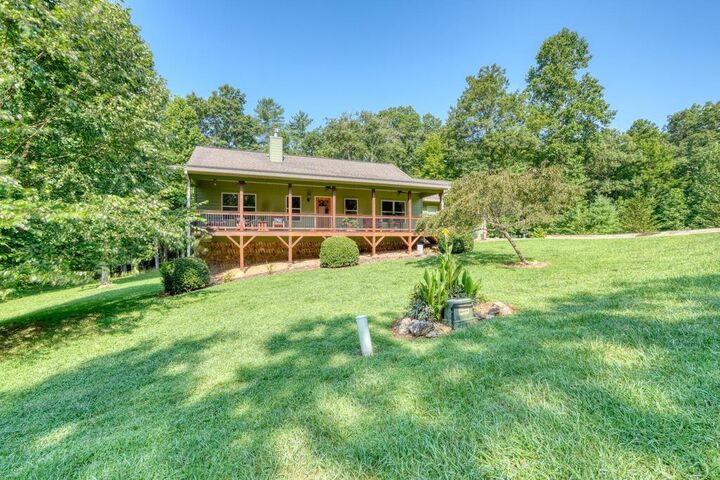 Property Photo:  240 Charles Lane  GA 30560 