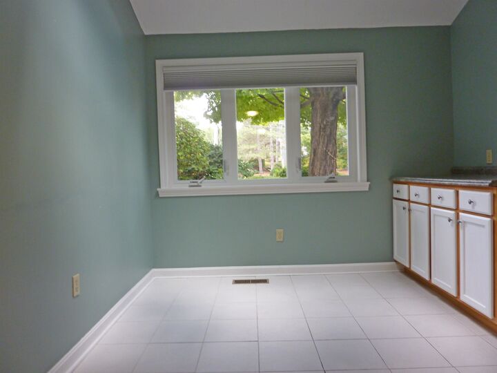 Property Photo: 23 Aster Court NH 03062