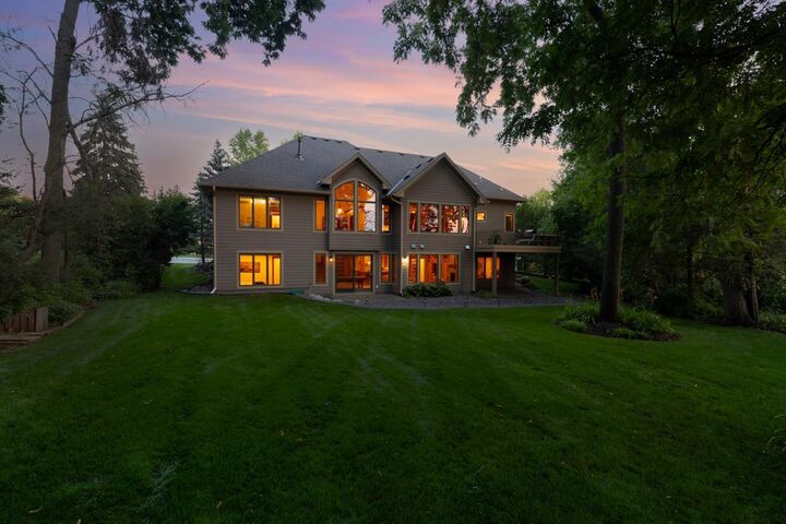 Property Photo:  2180 Crestview Drive  MN 55331 