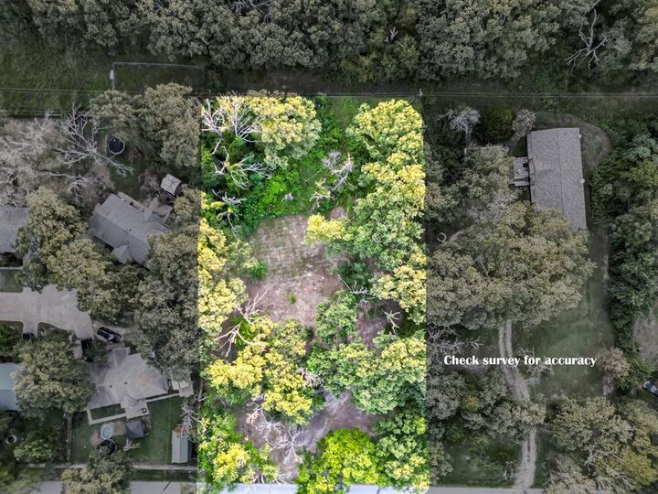 Property Photo: 208 N Old Indian Trail TX 75143