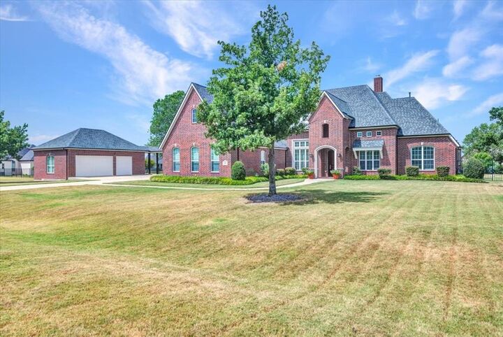 Property Photo: 5303 Barrington Drive TX 75002