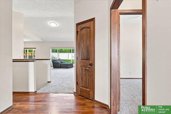 Property Photo:  9237 S 71st Street  NE 68516 