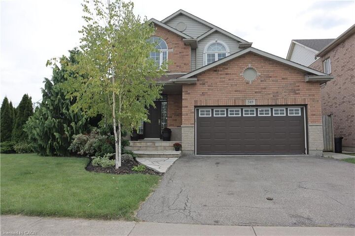 Property Photo: 349 Winterberry Boulevard ON L2V 5E6