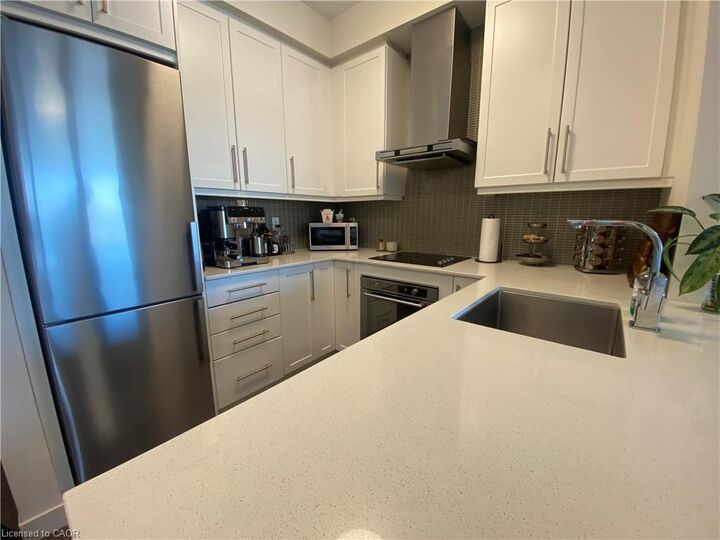 Property Photo:  2087 Fairview Street 1106  ON L7R 0E5 
