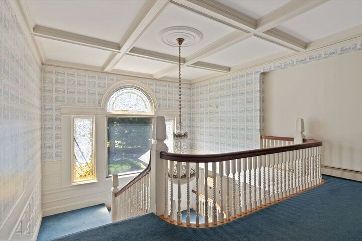 Property Photo:  156 Chestnut Ave 6  MA 01845 