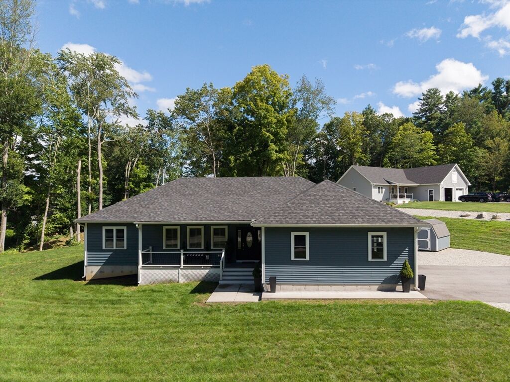Property Photo:  17 Harwood Farm Road  MA 01550 