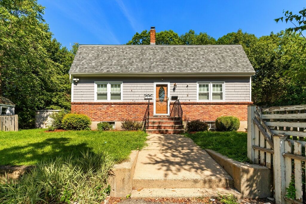 Property Photo:  42 Thistle Street  MA 01905 