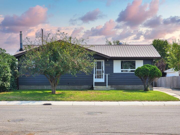 5122 5th Street W — photo 1