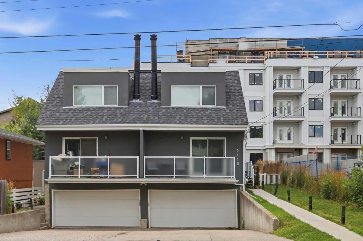 Property Photo: 2115 35 Avenue SW B AB T2T 2E4