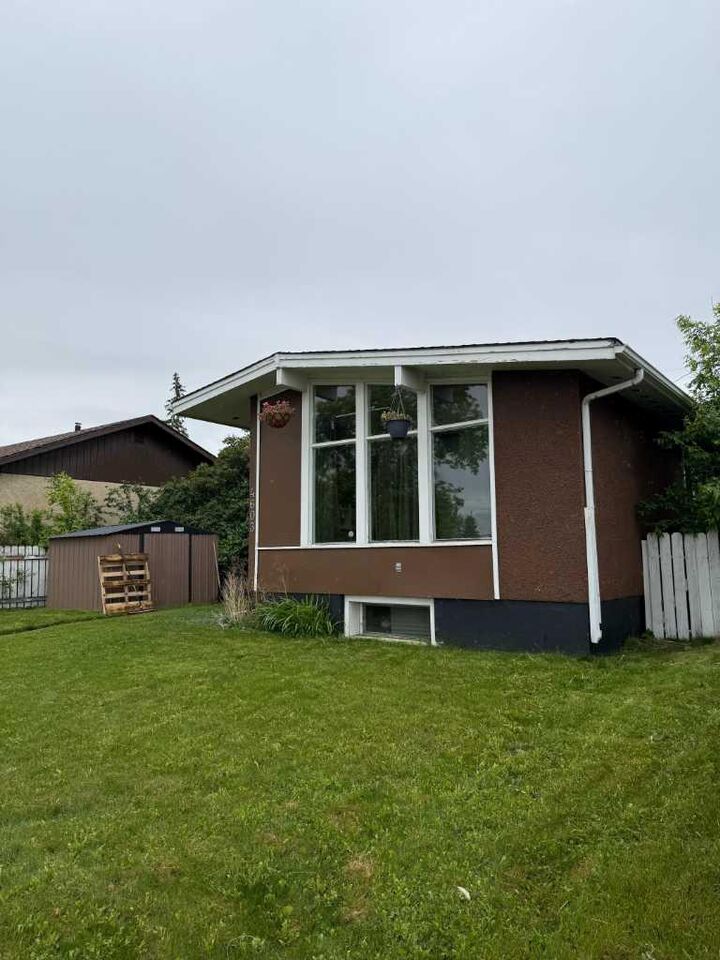 Property Photo: 4603 Edmonton Trail NE AB T2E 3V7