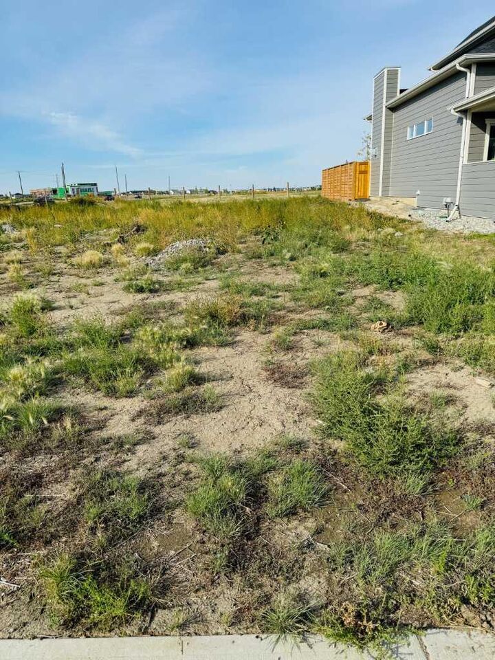 Property Photo: 1409 Halifax Road W AB T1J 5W5