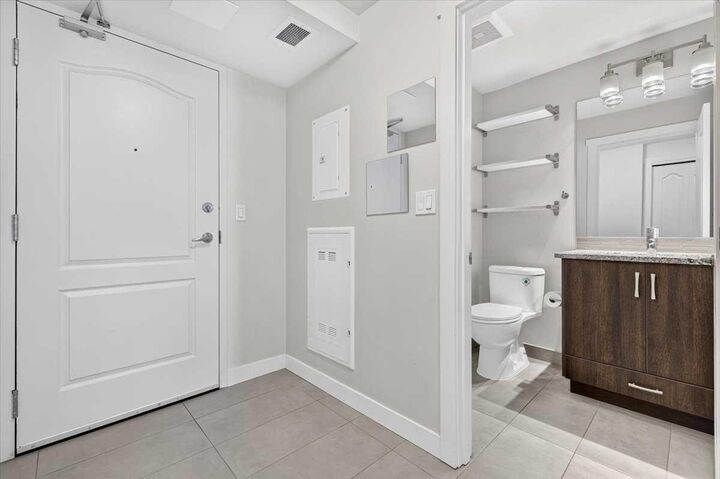 Property Photo:  303 13 Avenue SW 1406  AB T2R 0Y9 