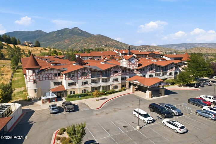 Property Photo: 840 W Bigler Lane 301 UT 84049