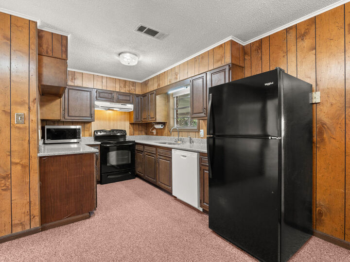 Property Photo:  104 Kimberly  LA 71446 