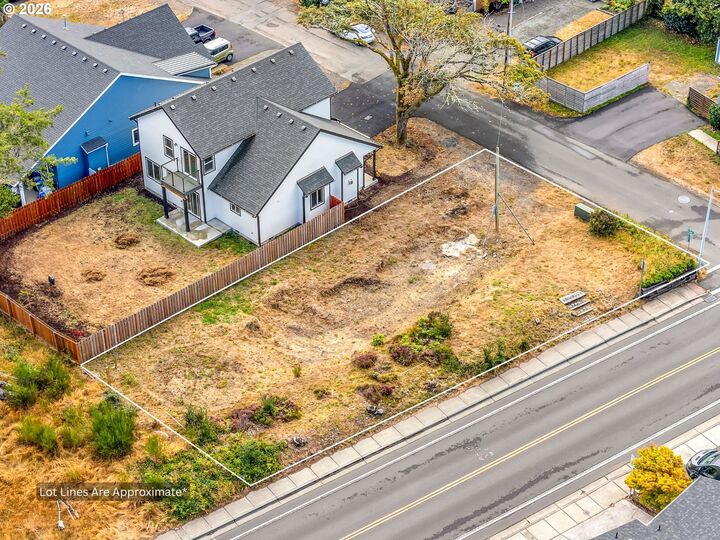 Property Photo: 750 17th Ave OR 97138