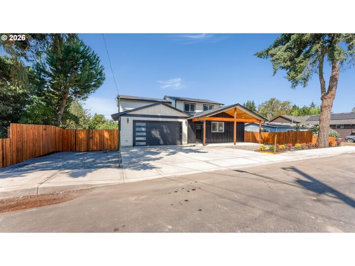 Property Photo:  1216 Goucher St  OR 97101 