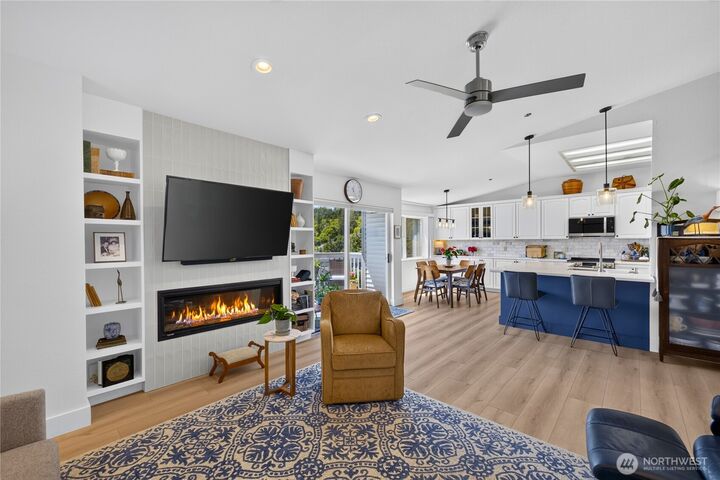 Property Photo: 1510 Skyline Way A-301 WA 98221