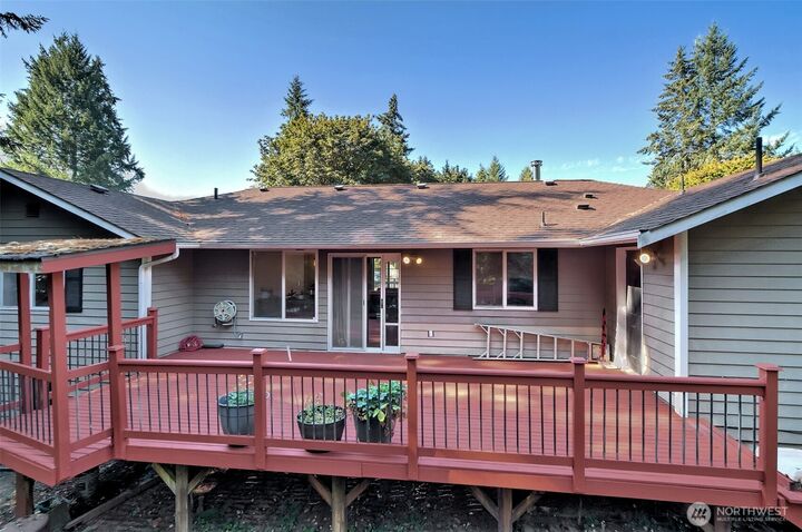 Property Photo: 60 NE Riverhill Lane WA 98528