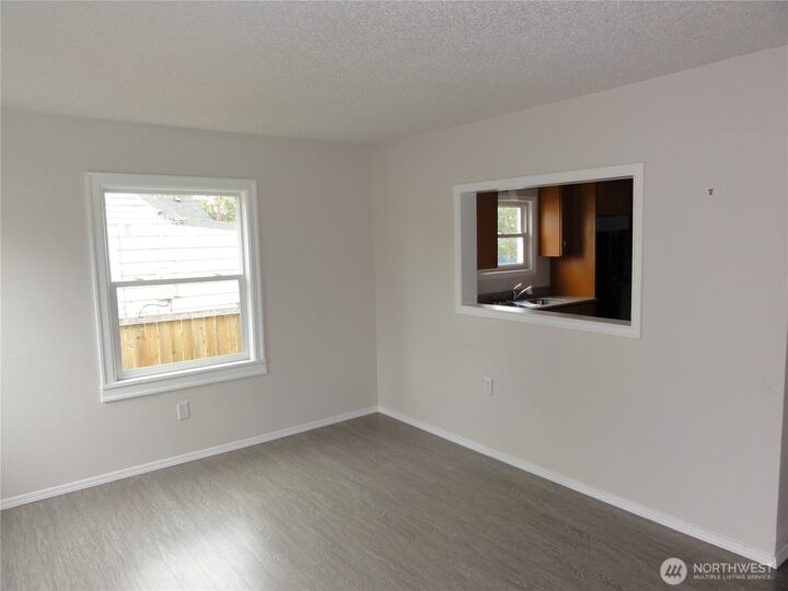 Property Photo: 411 7th Street SE WA 98002