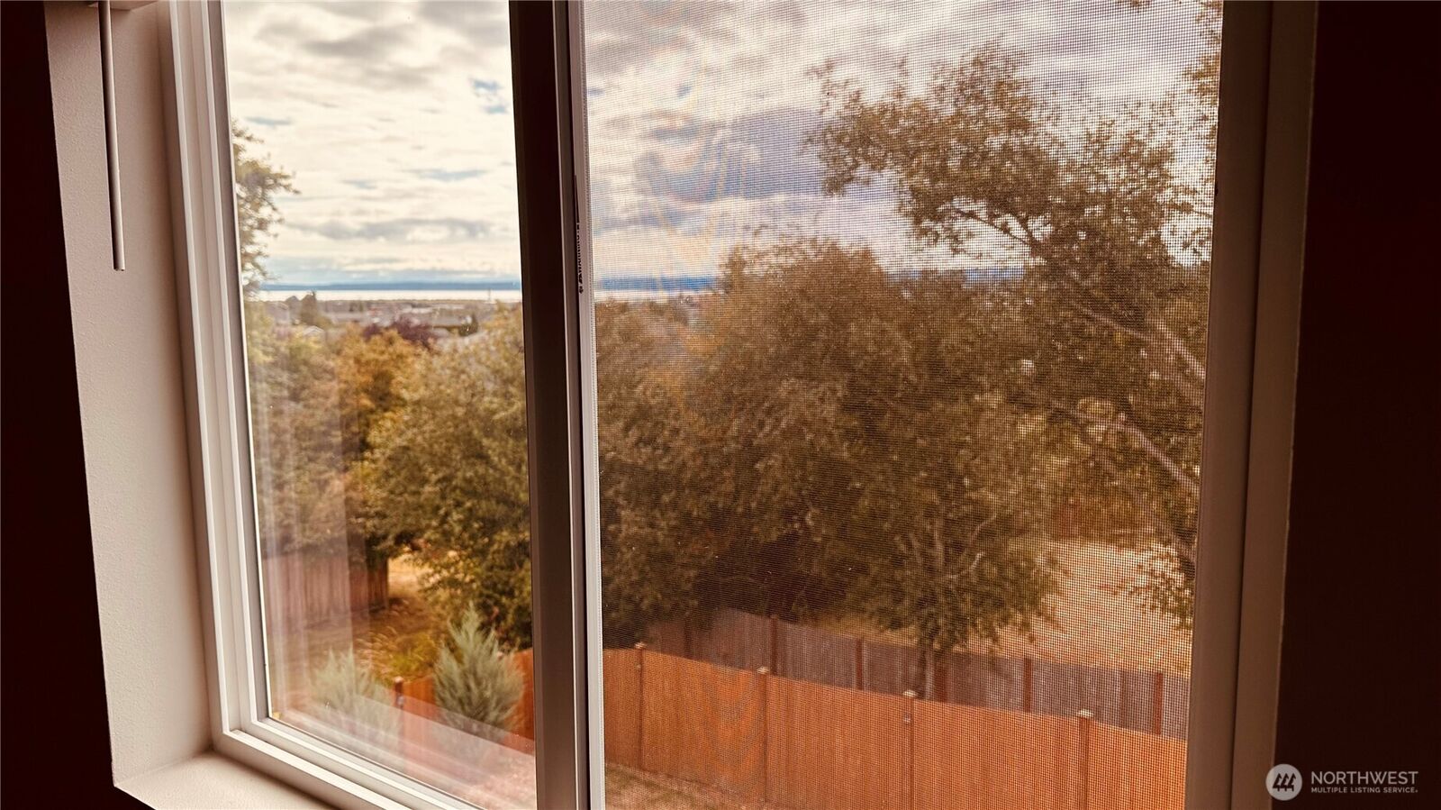 Property Photo: 28400 83rd Drive NW WA 98292