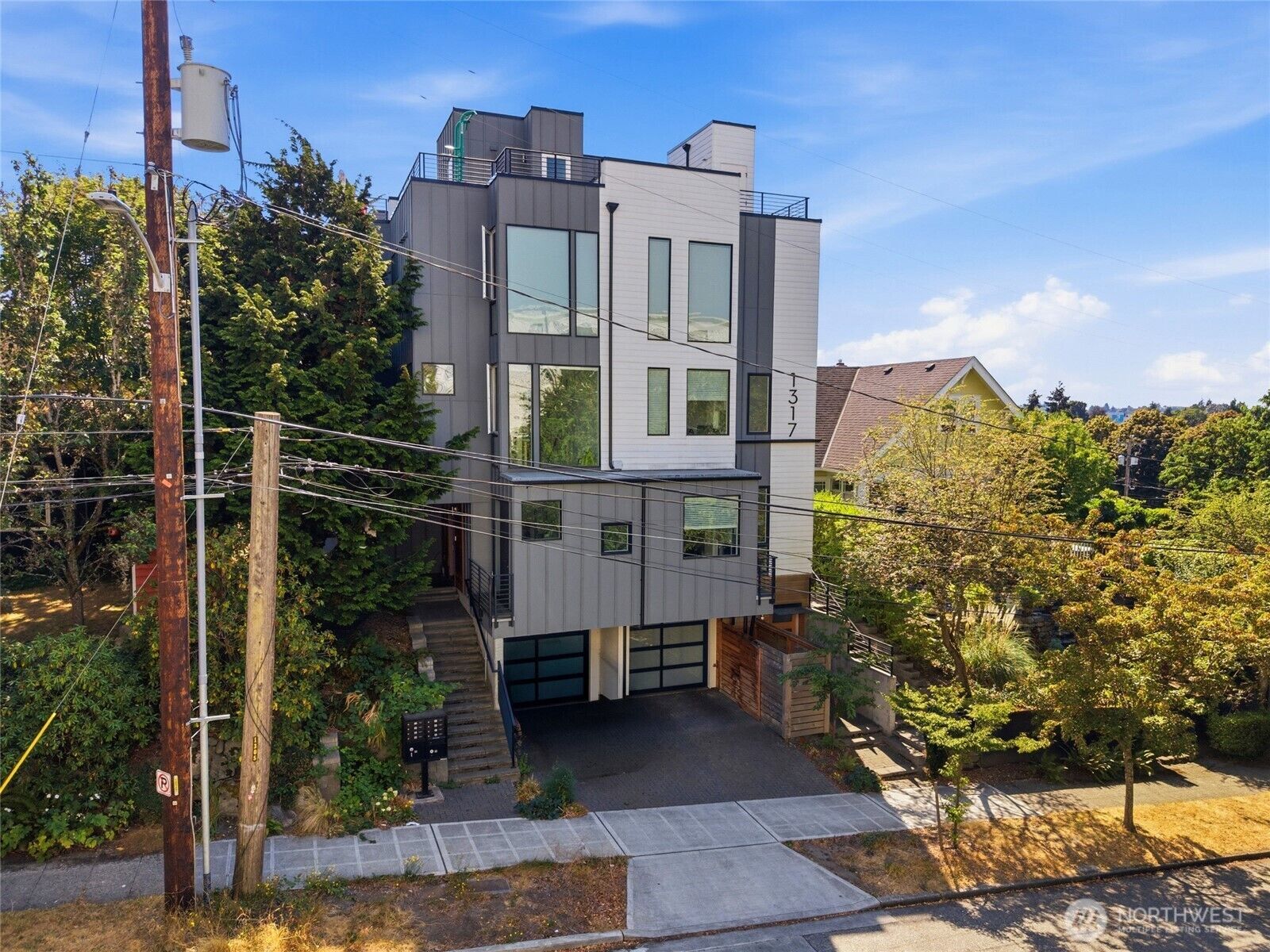 Property Photo: 1317 N 44th Street A WA 98103