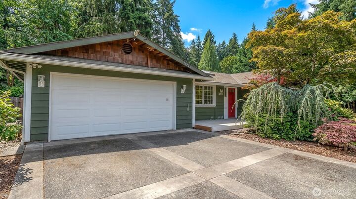 Property Photo:  10923 NE 120th Street  WA 98034 