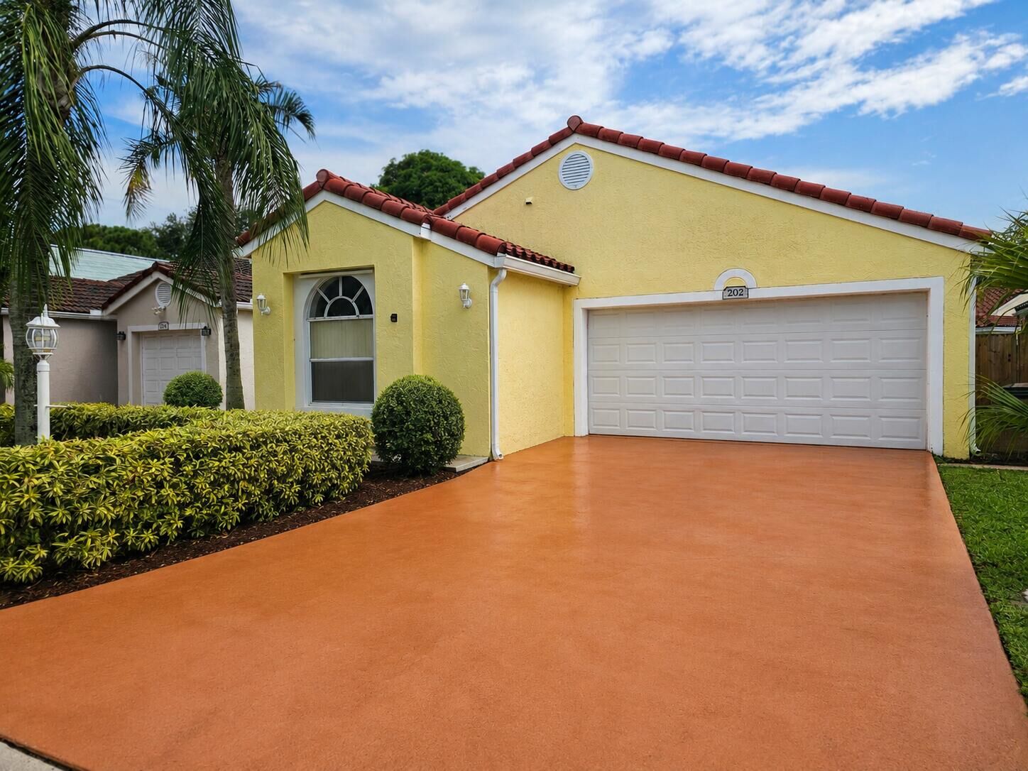 Property Photo:  202 Wedgewood Circle  FL 33463 