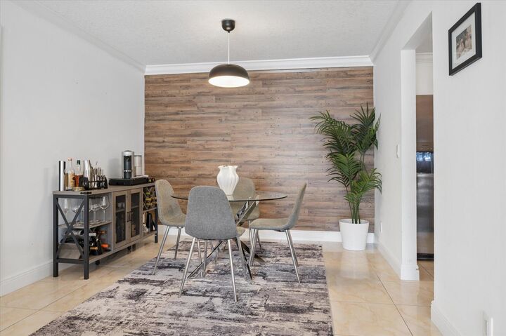 Property Photo:  6287 Bay Club Drive 2  FL 33308 