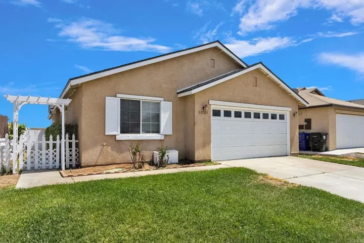 Property Photo: 13523 Merry Oaks CA 92392