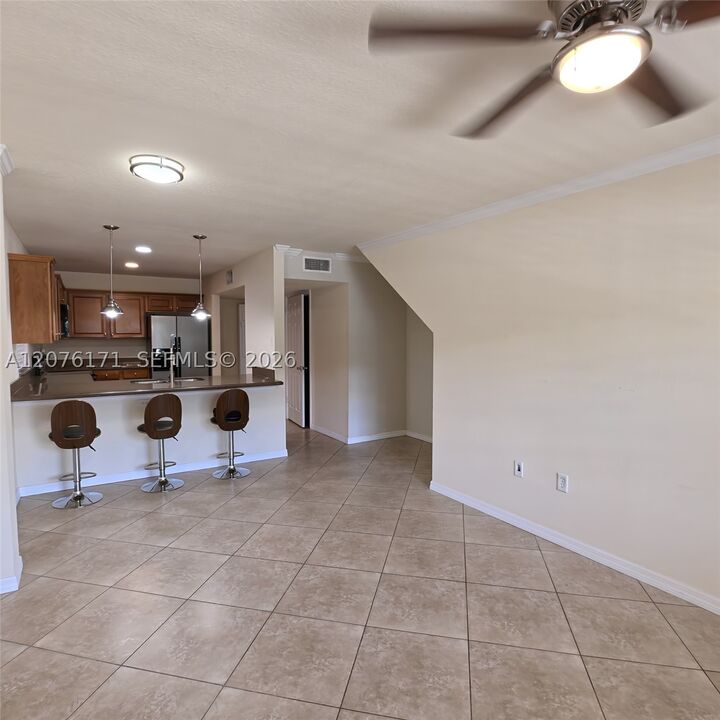 Property Photo: 1000 Palm Trl 8 FL 33483