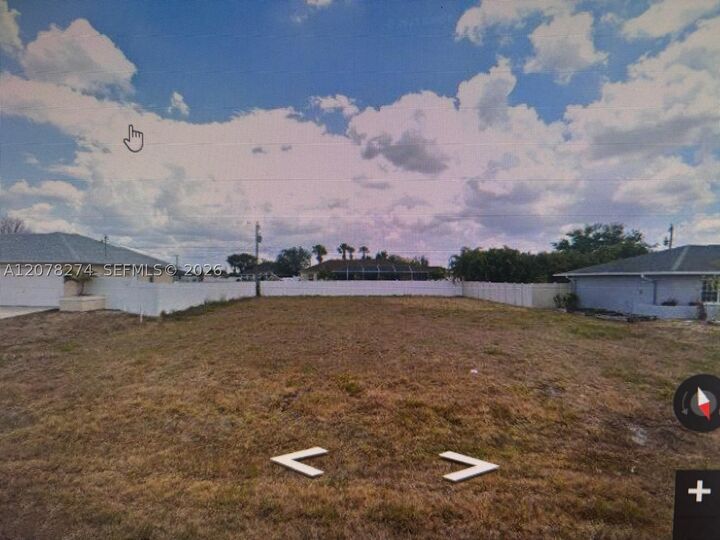 Property Photo: 322 NE 11th FL 33909