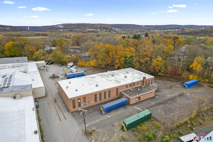 Property Photo:  251 Freestone Avenue  CT 06480 